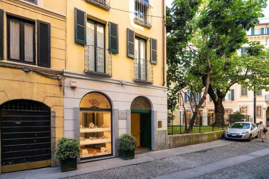 Brera Area Lovely Apt Close To Piazza Duomo Milan Exterior photo