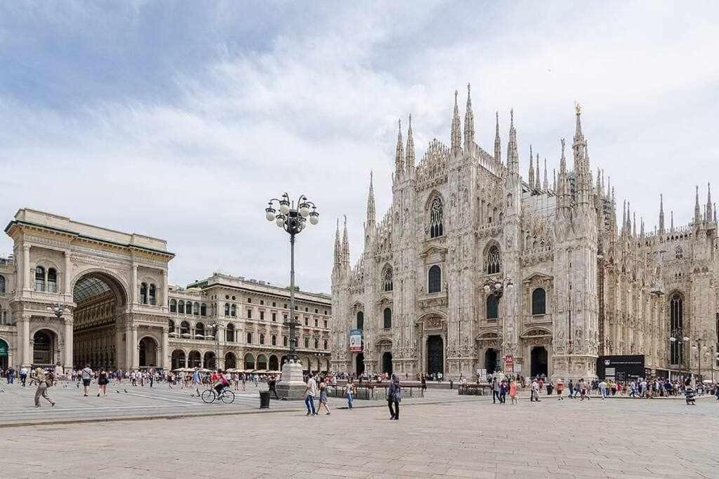 Brera Area Lovely Apt Close To Piazza Duomo Milan Exterior photo