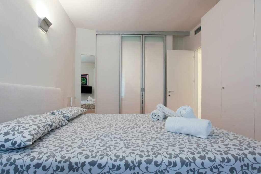 Brera Area Lovely Apt Close To Piazza Duomo Milan Exterior photo